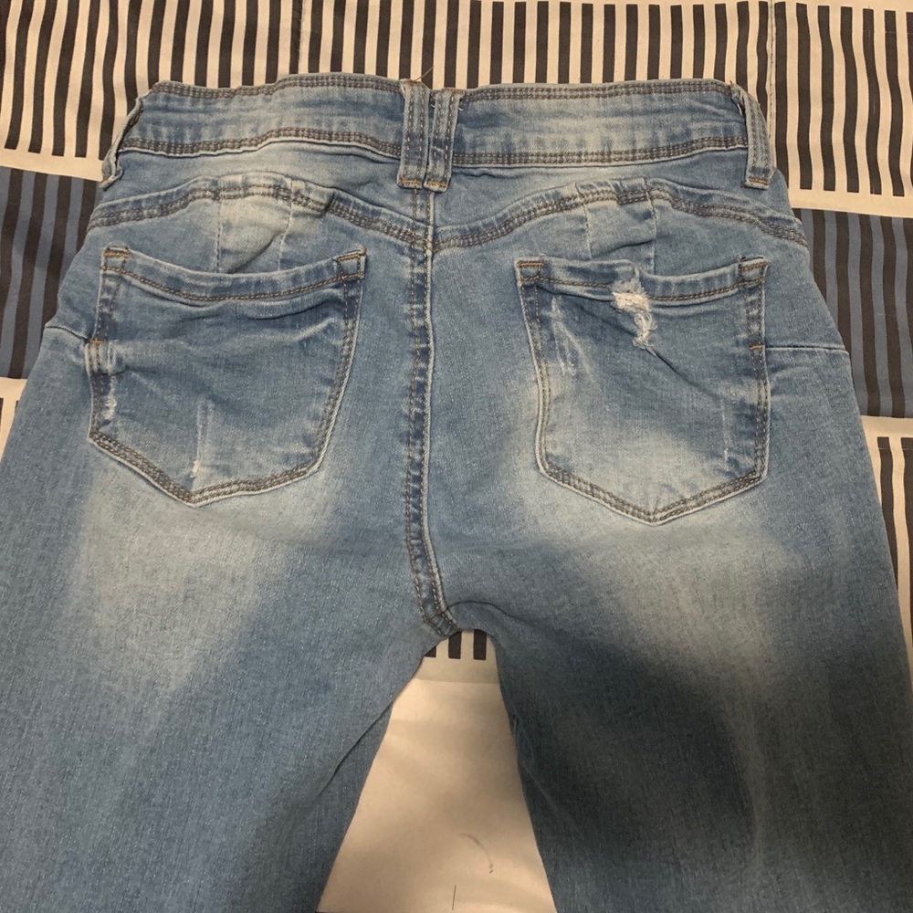 Jeans - Picture 2 of 3